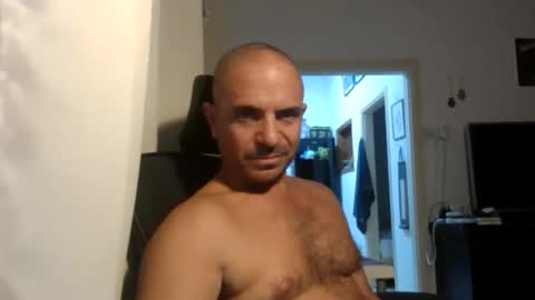 Snapshot of emmagold123 chatting on October 31, 2025, 2:51 pm Ariel online show from October 31, 2025, 2:51 pm