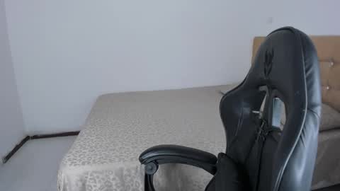 Jennifer online show from January 11, 2026, 10:48 pm