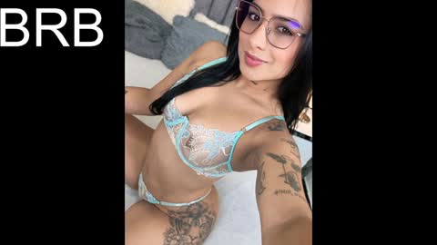 Snapshot of emmahill1 chatting on January 13, 2025, 10:13 pm EMMA HILL online show from January 13, 2025, 10:13 pm