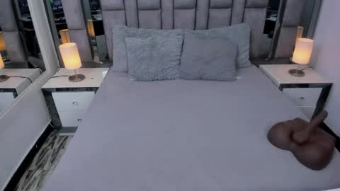 Snapshot of emmahill1 chatting on September 28, 2025, 11:48 am EMMA HILL online show from September 28, 2025, 11:48 am