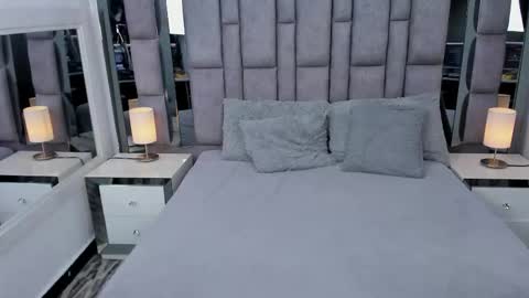 Snapshot of emmahill1 chatting on December 2, 2025, 4:35 pm EMMA HILL online show from December 2, 2025, 4:35 pm