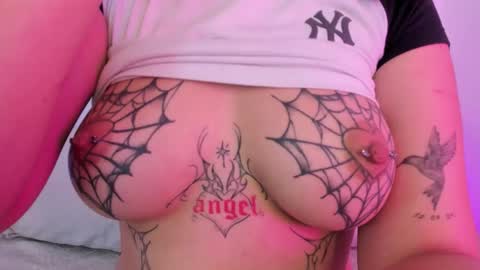 Snapshot of emmajohanson chatting on February 17, 2026, 7:09 pm emmajohanson online show from February 17, 2026, 7:09 pm