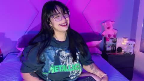 Snapshot of emmajohnss chatting on June 5, 2026, 4:08 am Emma online show from June 5, 2026, 4:08 am