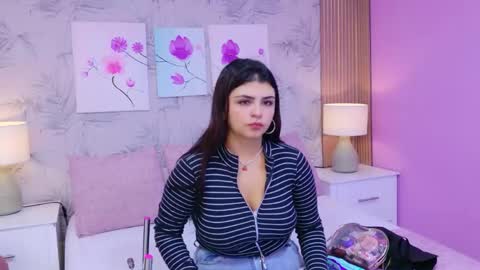 Emma Lee online show from April 16, 2026, 11:55 am