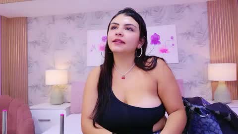 Emma Lee online show from April 17, 2026, 11:46 am