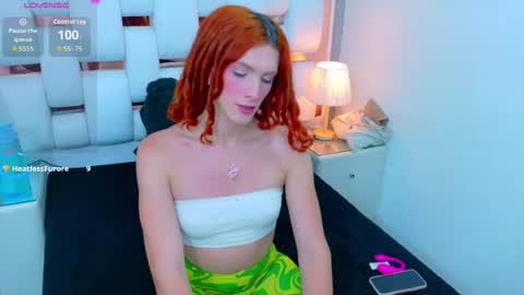 emmaLogge online show from July 3, 2026, 8:48 pm