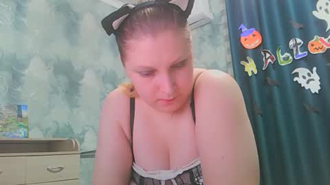 Snapshot of emmamelody944534 chatting on October 31, 2025, 1:28 am emmamelody online show from October 31, 2025, 1:28 am