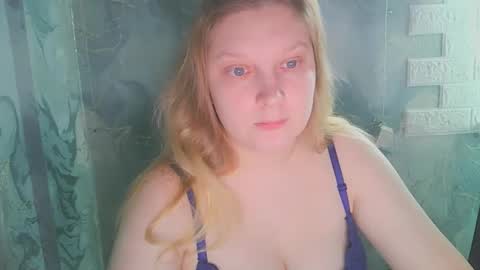 Snapshot of emmamelody944534 chatting on November 20, 2025, 9:31 am emmamelody online show from November 20, 2025, 9:31 am