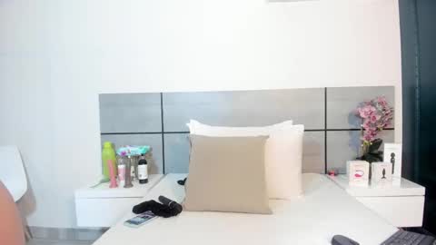  Emma  online show from January 14, 2026, 2:50 am