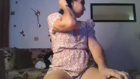 Snapshot of emmasplycer chatting on February 13, 2025, 3:29 am EmmaSplycer online show from February 13, 2025, 3:29 am