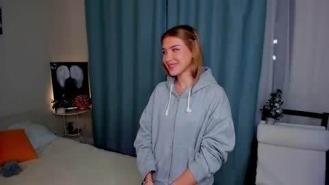 Snapshot of emmastonewants chatting on January 13, 2026, 9:31 pm Emma online show from January 13, 2026, 9:31 pm