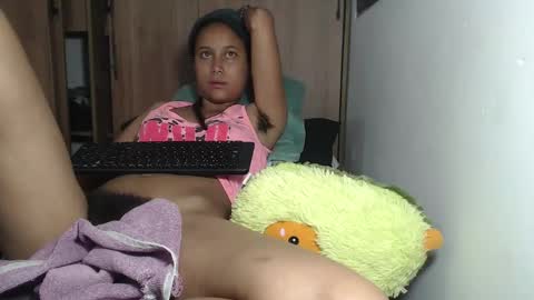 emmasweet95 online show from December 3, 2024, 2:47 am