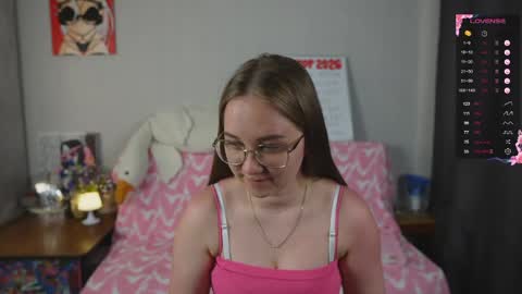 Mia online show from May 26, 2026, 6:26 pm