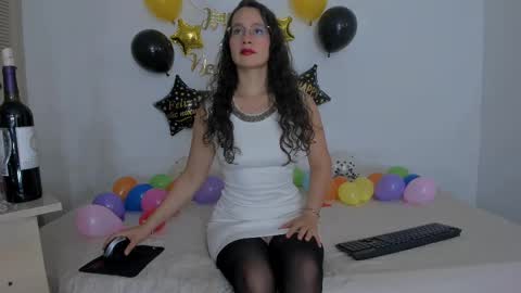 Emma Torres online show from December 30, 2024, 7:21 pm