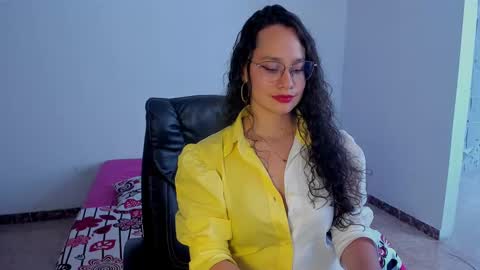Emma Torres online show from February 28, 2025, 8:39 pm