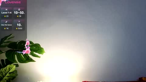 Snapshot of emmavayne chatting on May 10, 2026, 6:57 pm Emma online show from May 10, 2026, 6:57 pm