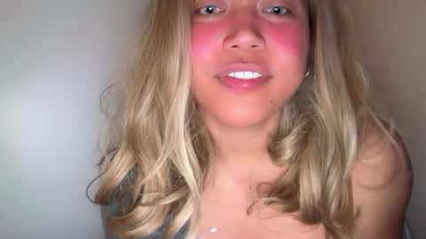 YourDreamGirl Emma  online show from February 27, 2026, 7:52 am