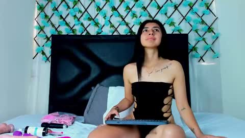  Emma  online show from January 26, 2025, 3:58 pm