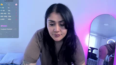 Snapshot of emmax_x chatting on June 4, 2026, 3:51 pm EMMA online show from June 4, 2026, 3:51 pm
