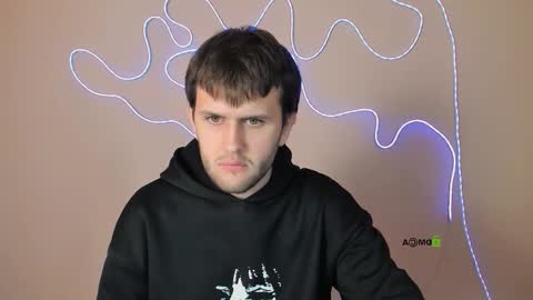 Snapshot of emmet_storm chatting on October 28, 2025, 9:35 am Emmet online show from October 28, 2025, 9:35 am