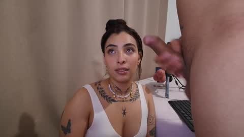 emmi_11 online show from January 8, 2026, 12:24 am