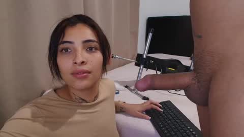 emmi_11 online show from February 8, 2026, 1:53 am