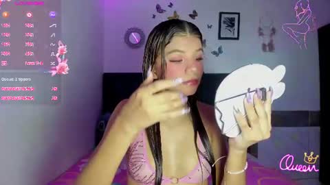 Snapshot of emmie_bunny chatting on June 11, 2026, 11:36 pm Emmie online show from June 11, 2026, 11:36 pm