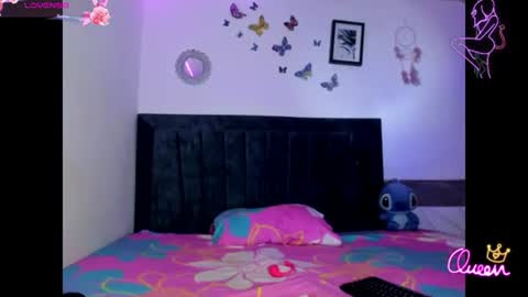 Snapshot of emmie_bunny chatting on July 8, 2026, 4:44 pm Emmie online show from July 8, 2026, 4:44 pm