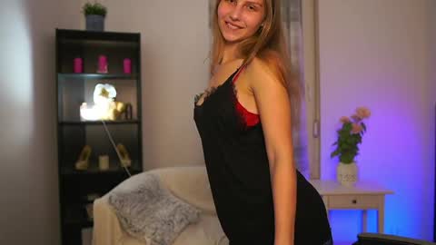 Emmie online show from March 27, 2026, 8:08 pm