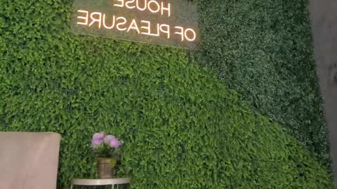 Emmiily online show from February 1, 2025, 11:06 pm