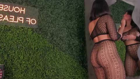 Emmiily online show from February 11, 2025, 2:03 am