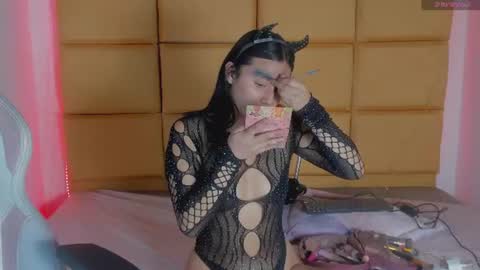 emmily_jade_ online show from June 15, 2026, 2:30 pm