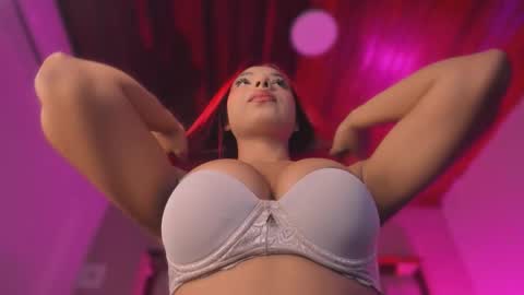    online show from November 7, 2025, 11:43 am