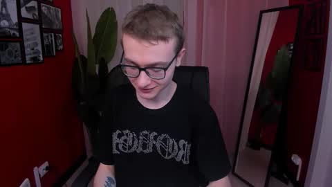 Snapshot of emmit_barker chatting on March 3, 2026, 10:10 am Emmit online show from March 3, 2026, 10:10 am