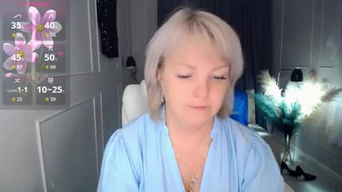 Snapshot of emmmam chatting on September 23, 2025, 9:01 am emmmam online show from September 23, 2025, 9:01 am