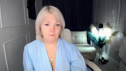 Snapshot of emmmam chatting on November 7, 2025, 5:07 am emmmam online show from November 7, 2025, 5:07 am