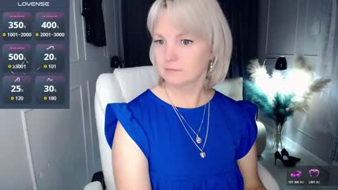 Snapshot of emmmam chatting on November 27, 2025, 10:06 am emmmam online show from November 27, 2025, 10:06 am