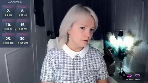 Snapshot of emmmam chatting on December 3, 2025, 8:12 am emmmam online show from December 3, 2025, 8:12 am