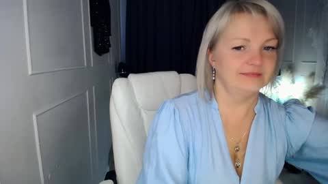 emmmam online show from April 23, 2026, 5:08 am