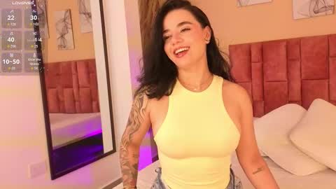 emmy_danielss online show from March 28, 2026, 11:32 am