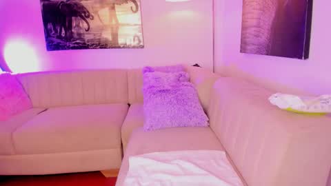 Emmy Heart online show from February 14, 2026, 4:20 am