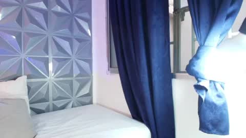 Snapshot of emmy_lander1 chatting on April 28, 2026, 9:20 pm emmy online show from April 28, 2026, 9:20 pm
