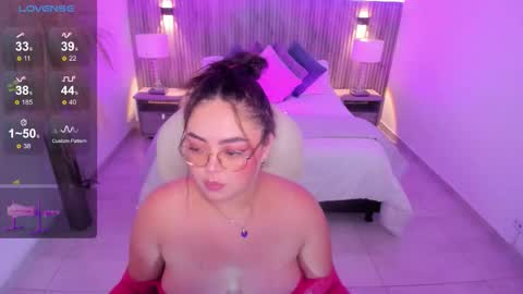 Emmy Walker online show from October 7, 2025, 11:07 am