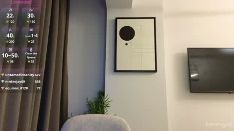 Em online show from December 18, 2024, 10:24 pm