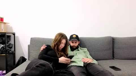 Em online show from February 28, 2026, 11:06 pm