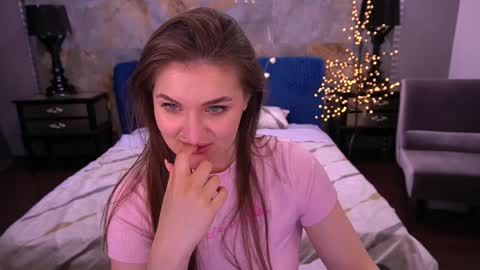 E M M Y online show from April 2, 2026, 5:49 am