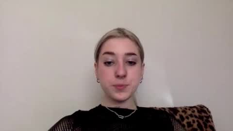 Snapshot of emmydesire chatting on March 5, 2026, 1:40 pm Emmy online show from March 5, 2026, 1:40 pm