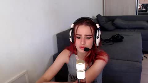 Emmymy favourite tips100035122212377pvt open online show from December 28, 2024, 7:00 am