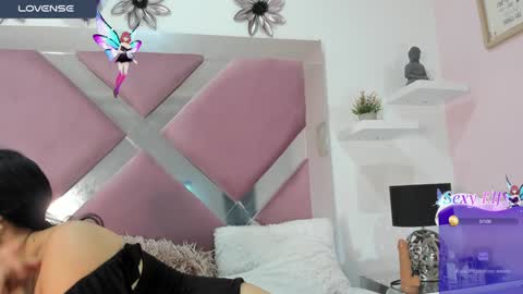 emmymiller1 online show from January 25, 2025, 8:10 pm