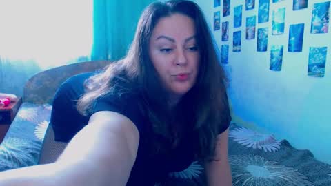 Snapshot of emmyxotty chatting on November 25, 2025, 10:37 am Emmy online show from November 25, 2025, 10:37 am